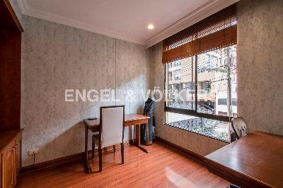 Apartamento de 3 alcobas en venta en Chico Reservado, Bogotá, 199 m² · foto 4 de 15