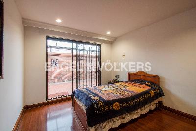 Apartamento de 3 alcobas en venta en Chico Reservado, Bogotá, 199 m² · foto 14 de 15