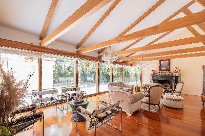 Casa de 5 alcobas en venta en Santa Ana, Bogotá, 925 m² · foto 3 de 18