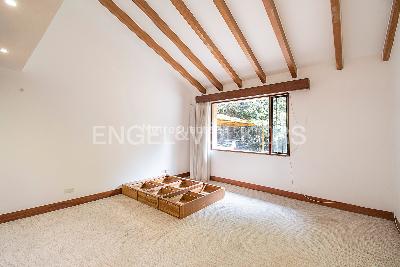 Casa de 5 alcobas en venta en Santa Ana, Bogotá, 925 m² · foto 12 de 18