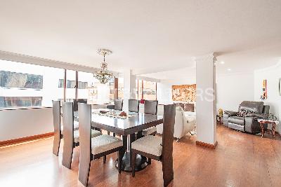 Apartamento de 3 alcobas en venta en Santa Paula, Bogotá, 182 m² · foto 3 de 18