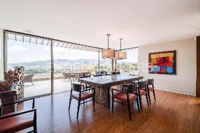 Casa de 5 alcobas en venta en La Calera, Bogotá, 379 m² · foto 10 de 20