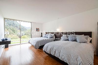 Casa de 5 alcobas en venta en La Calera, Bogotá, 379 m² · foto 17 de 20