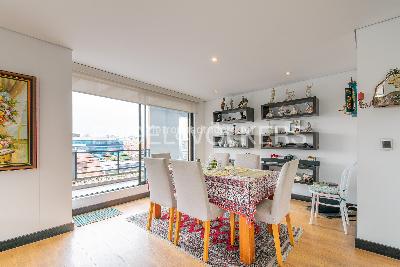 Apartamento en venta en Santa Barbara Central, Bogotá · foto 7 de 17
