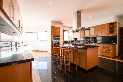 Apartamento de 4 alcobas en venta en La Cabrera, Bogotá, 508 m² · foto 8 de 20