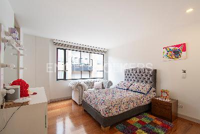 Apartamento de 4 alcobas en venta en Chico Navarra, Bogotá, 334 m² · foto 15 de 20