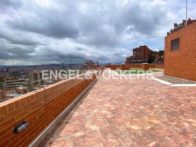 Apartamento de 2 alcobas en venta en Chico Alto, Bogotá, 81 m² · foto 6 de 11