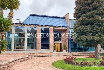 Casa de 5 alcobas en venta en La Calera, Bogotá, 667 m² · foto 2 de 20