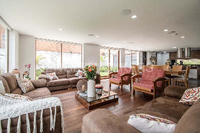 Casa en venta en Bosque De Pinos, Bogotá · foto 2 de 20
