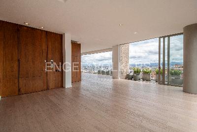 Apartamento de 3 alcobas en venta en Los Rosales, Bogotá, 418 m² · foto 3 de 20