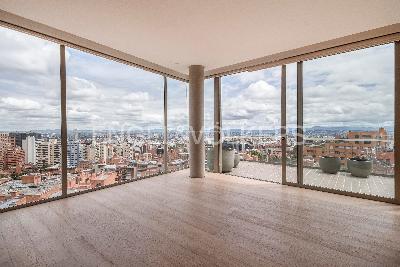 Apartamento de 3 alcobas en venta en Los Rosales, Bogotá, 418 m² · foto 11 de 20