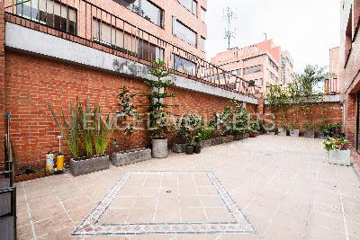 Apartamento de 2 alcobas en venta en Chico Virrey, Bogotá, 166 m² · foto 6 de 14