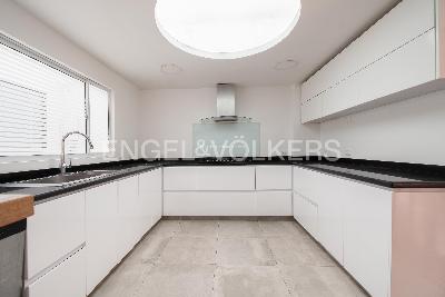 Apartamento de 2 alcobas en venta en Chico Virrey, Bogotá, 166 m² · foto 8 de 14