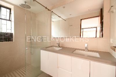 Apartamento de 2 alcobas en venta en Chico Virrey, Bogotá, 166 m² · foto 13 de 14