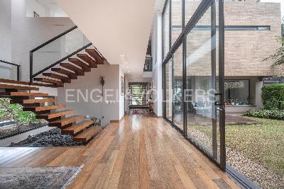 Casa de 4 alcobas en venta en Santa Barbara Alta, Bogotá, 1064 m² · foto 6 de 14