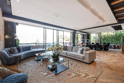 Casa de 4 alcobas en venta en El Refugio, Bogotá, 710 m² · foto 2 de 20