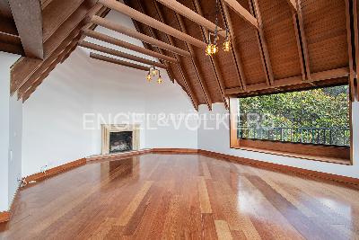 Casa de 4 alcobas en venta en Santa Ana, Bogotá, 437 m² · foto 3 de 20