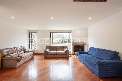 Apartamento de 3 alcobas en venta en Santa Ana, Bogotá, 205 m² · foto 2 de 19