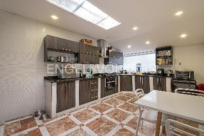 Casa de 4 alcobas en venta en Santa Barbara Alta, Bogotá, 580 m² · foto 12 de 17