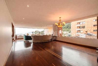 Apartamento en venta en Chico Alto, Bogotá · foto 3 de 17
