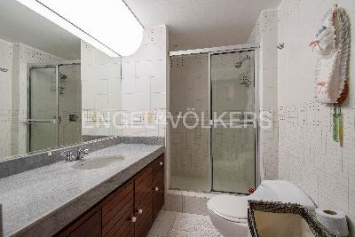 Apartamento de 3 alcobas en venta en Los Rosales, Bogotá, 209 m² · foto 11 de 19
