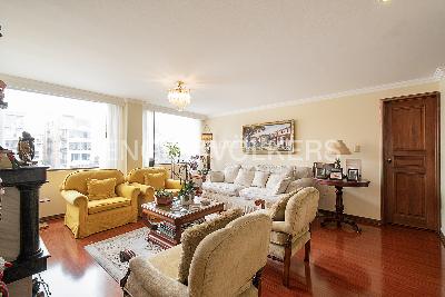 Apartamento de 4 alcobas en venta en Chico Navarra, Bogotá, 285 m² · foto 2 de 20