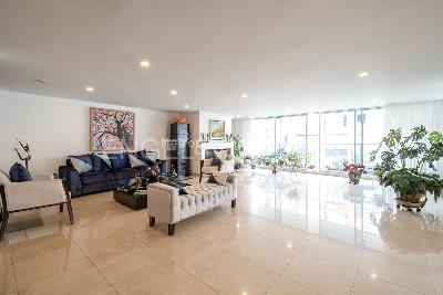 Apartamento de 4 alcobas en venta en Santa Barbara, Bogotá, 286 m² · foto 3 de 20
