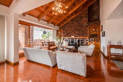 Apartamento de 4 alcobas en venta en Los Rosales, Bogotá, 247 m² · foto 4 de 19