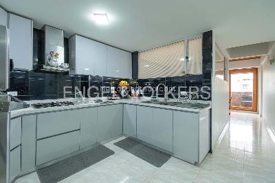 Apartamento de 4 alcobas en venta en Los Rosales, Bogotá, 247 m² · foto 7 de 19