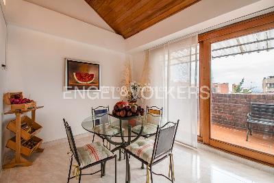 Apartamento de 4 alcobas en venta en Los Rosales, Bogotá, 247 m² · foto 9 de 19