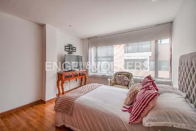 Apartamento de 4 alcobas en venta en Los Rosales, Bogotá, 247 m² · foto 11 de 19