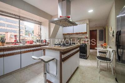 Apartamento de 4 alcobas en venta en Chico Alto, Bogotá, 289 m² · foto 7 de 15