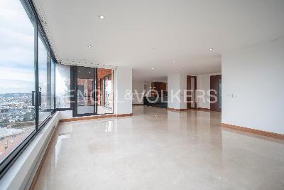 Apartamento de 5 alcobas en venta en Santa Barbara Alta, Bogotá, 498 m² · foto 2 de 20