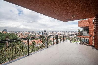 Apartamento de 5 alcobas en venta en Santa Barbara Alta, Bogotá, 498 m² · foto 3 de 20