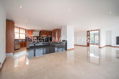 Apartamento de 5 alcobas en venta en Santa Barbara Alta, Bogotá, 498 m² · foto 5 de 20