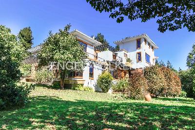 Casa en arriendo en La Calera, Bogotá · foto 2 de 9