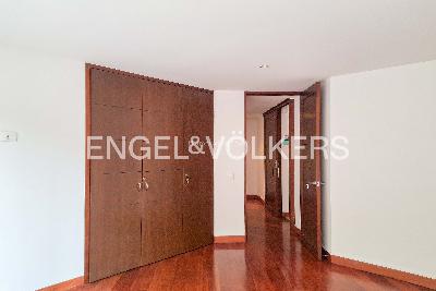 Apartamento de 3 alcobas en venta en Santa Paula, Bogotá, 162 m² · foto 9 de 16
