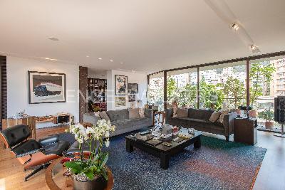 Apartamento de 4 alcobas en venta en Los Rosales, Bogotá, 654 m² · foto 2 de 20