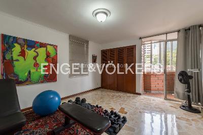 Apartamento de 3 alcobas en venta en Las Palmas, Medellín, 153 m² · foto 10 de 12