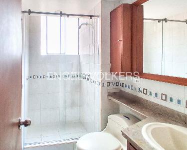Apartamento en venta en Lagos De Cordoba, Bogotá · foto 12 de 20