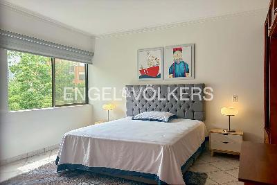 Apartamento de 3 alcobas en venta en El Poblado, Medellín, 290 m² · foto 18 de 19