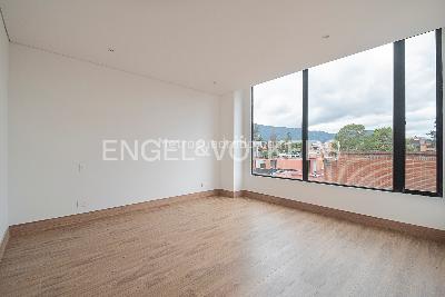 Apartamento de 3 alcobas en venta en San Patricio, Bogotá, 253 m² · foto 6 de 8