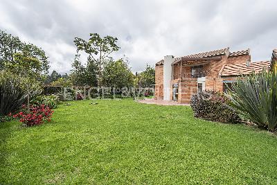 Casa de 3 alcobas en venta en Guaymaral, Chía, 263 m² · foto 19 de 20