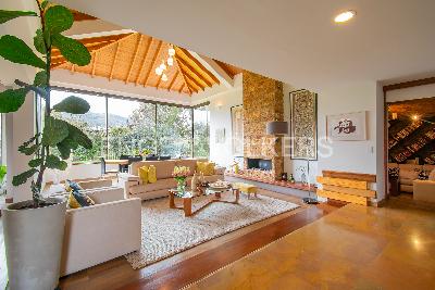 Casa de 5 alcobas en venta en Guaymaral, Chía, 437 m² · foto 2 de 20