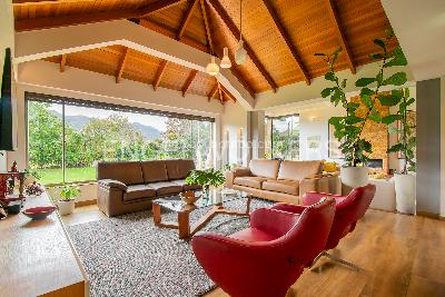 Casa de 5 alcobas en venta en Guaymaral, Chía, 437 m² · foto 8 de 20