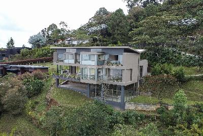 House for rent in Las Palmas, Medellín