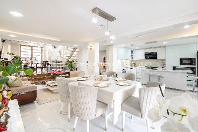 Casa de 3 alcobas en venta en Pontevedra, Bogotá, 317 m² · foto 3 de 20
