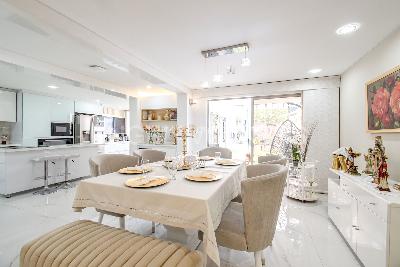 Casa de 3 alcobas en venta en Pontevedra, Bogotá, 317 m² · foto 4 de 20