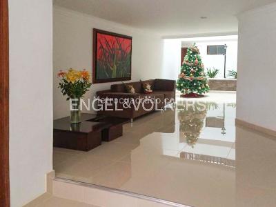 Apartamento de 3 alcobas en venta en Santa Barbara Occidental, Bogotá, 225 m² · foto 9 de 9