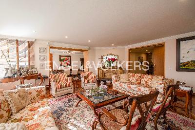 Apartamento de 4 alcobas en arriendo en La Cabrera, Bogotá, 310 m² · foto 2 de 15